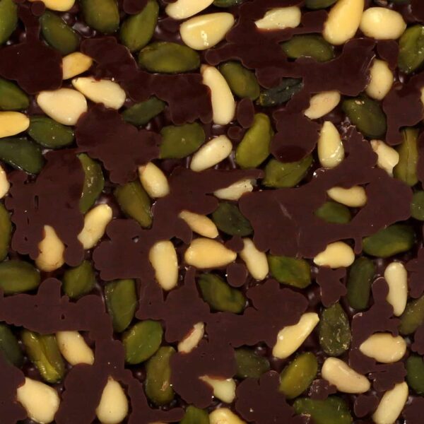 noir pignon pistache